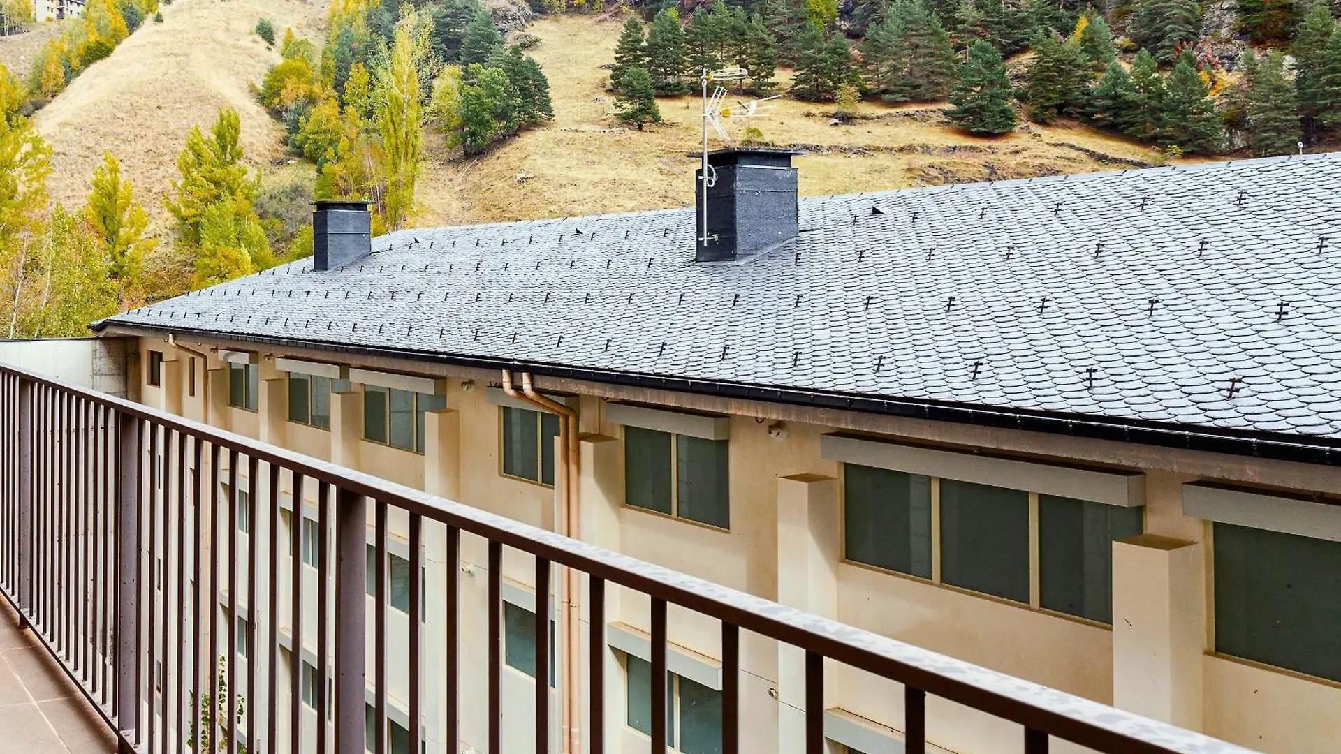 Refugio De Montana, Terraza Con Vistas Y Parking I Andbnb Arinsal Apartment